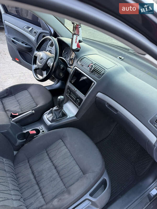 Ліфтбек Skoda Octavia 2010 в Івано-Франківську