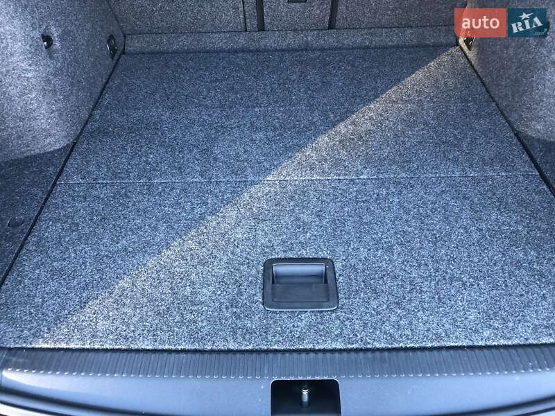 Универсал Skoda Octavia 2015 в Коростене