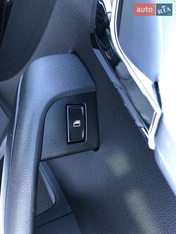 Универсал Skoda Octavia 2015 в Коростене