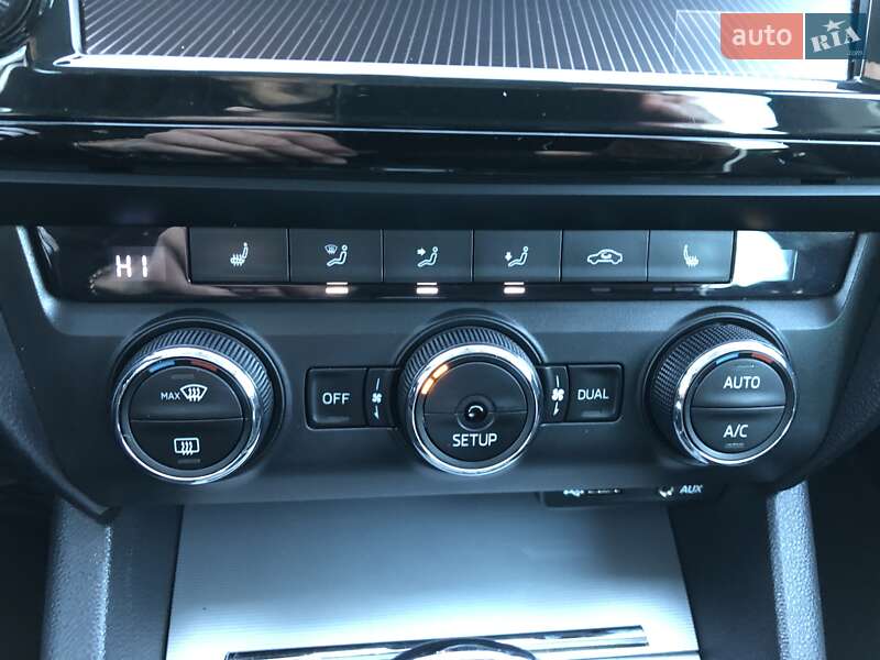 Универсал Skoda Octavia 2015 в Коростене