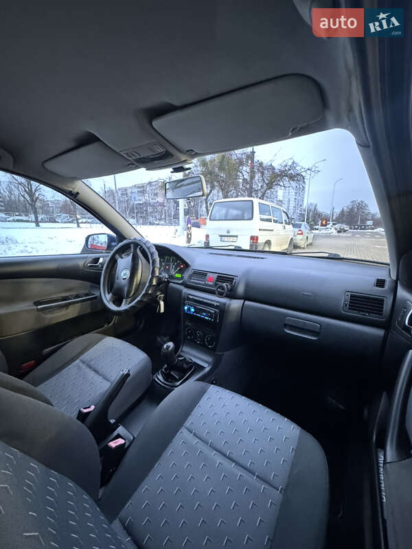 Лифтбек Skoda Octavia 2006 в Киеве