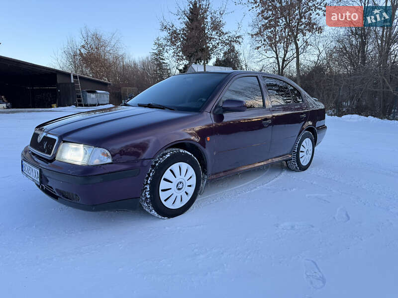 Ліфтбек Skoda Octavia 1999 в Львові