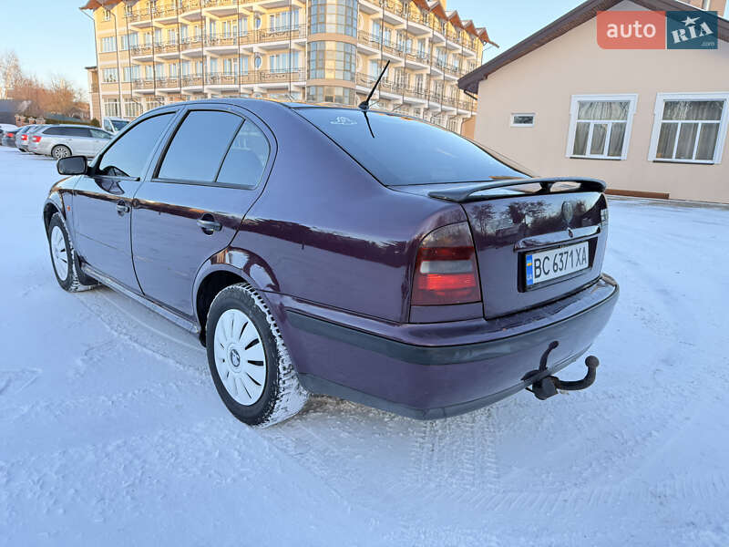 Ліфтбек Skoda Octavia 1999 в Львові