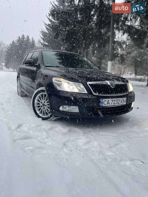 Универсал Skoda Octavia 2010 в Христиновке