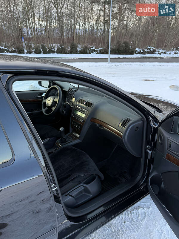 Ліфтбек Skoda Octavia 2011 в Львові