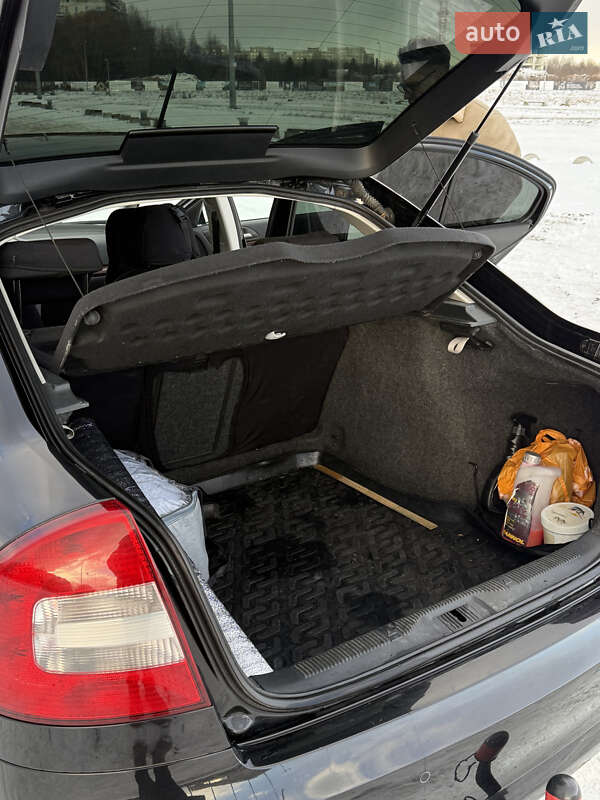 Ліфтбек Skoda Octavia 2011 в Львові