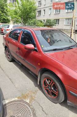 Лифтбек Skoda Octavia 1998 в Киеве