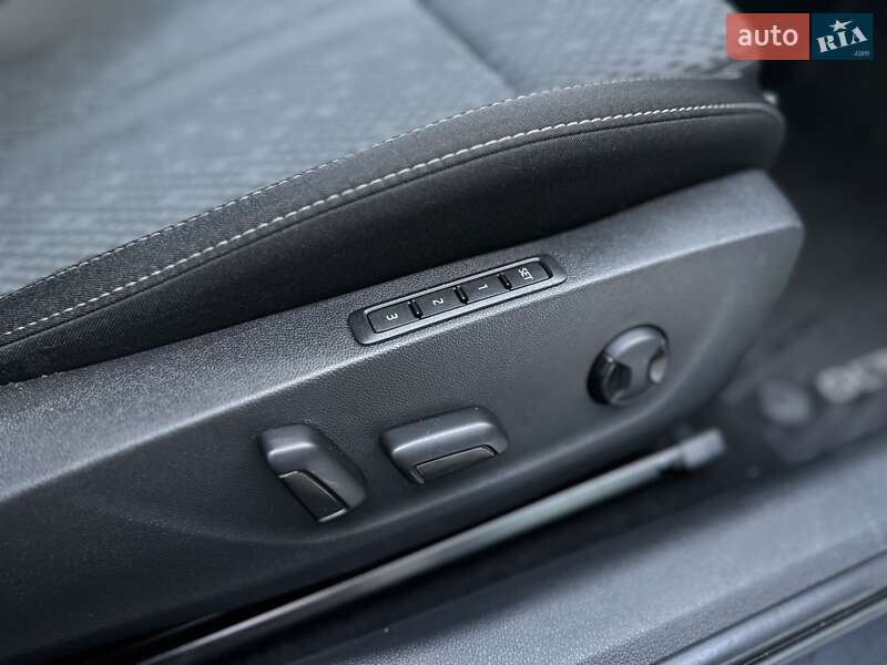 Универсал Skoda Octavia 2021 в Киеве