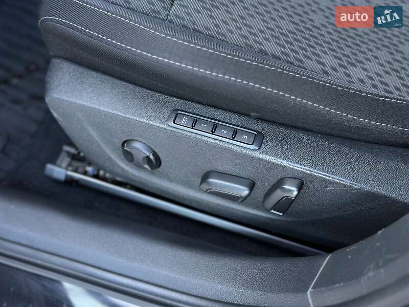 Универсал Skoda Octavia 2021 в Киеве