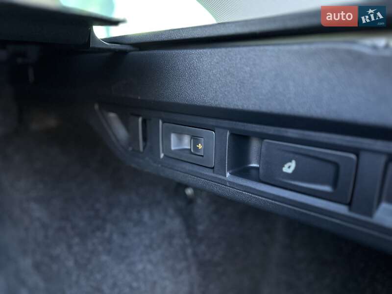 Универсал Skoda Octavia 2021 в Киеве