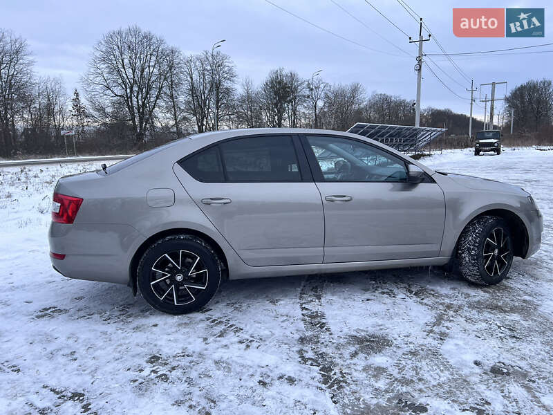 Лифтбек Skoda Octavia 2016 в Виннице