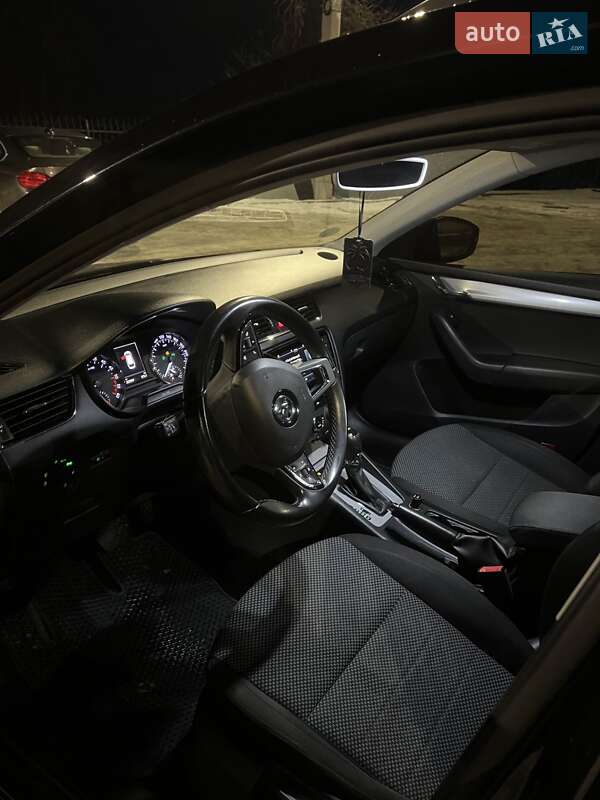 Универсал Skoda Octavia 2016 в Львове