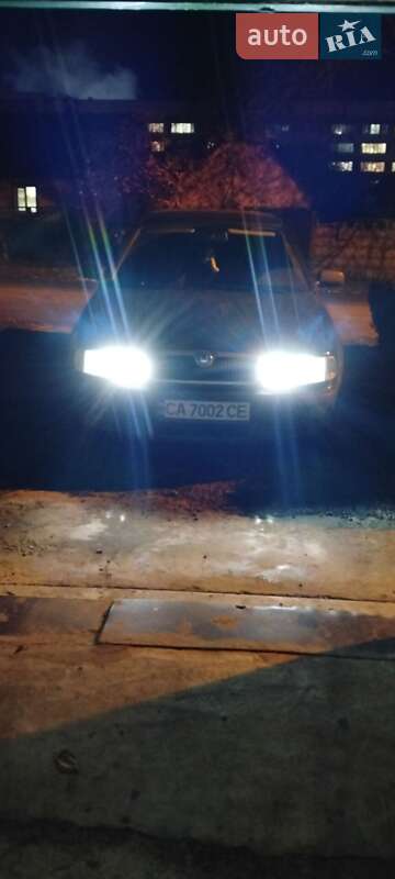 Лифтбек Skoda Octavia 2003 в Умани