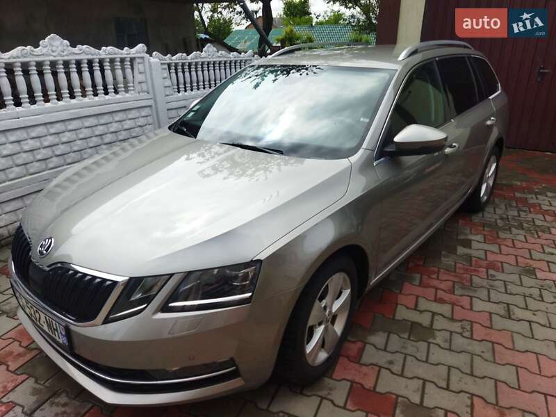 Универсал Skoda Octavia 2019 в Звягеле фото 2 Универсал Skoda Octavia 2019 в Звягеле