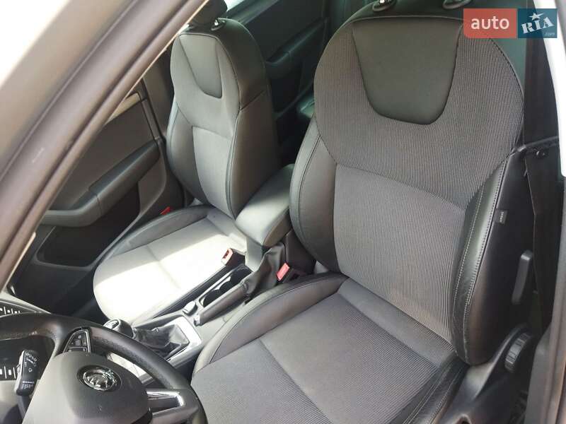Универсал Skoda Octavia 2019 в Звягеле фото 12 Универсал Skoda Octavia 2019 в Звягеле