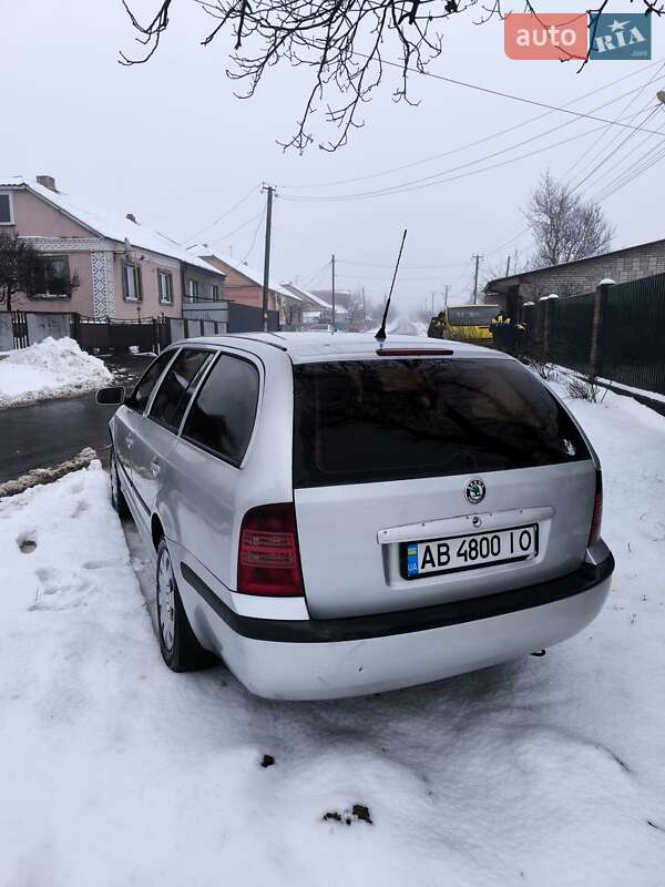 Универсал Skoda Octavia 2004 в Виннице