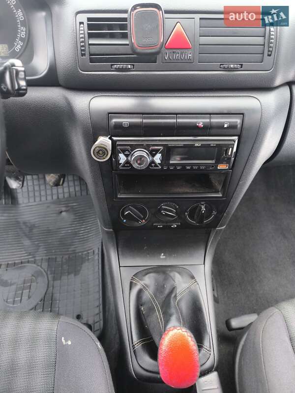 Универсал Skoda Octavia 2004 в Виннице