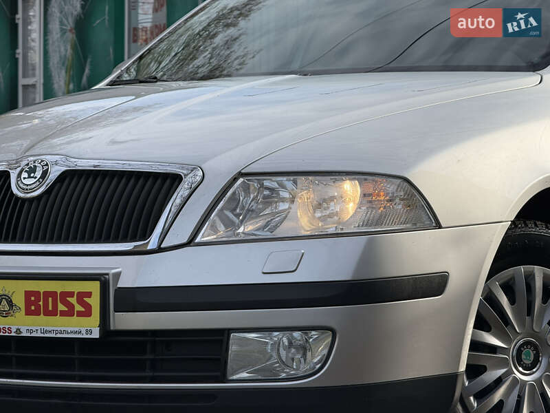 Лифтбек Skoda Octavia 2006 в Николаеве