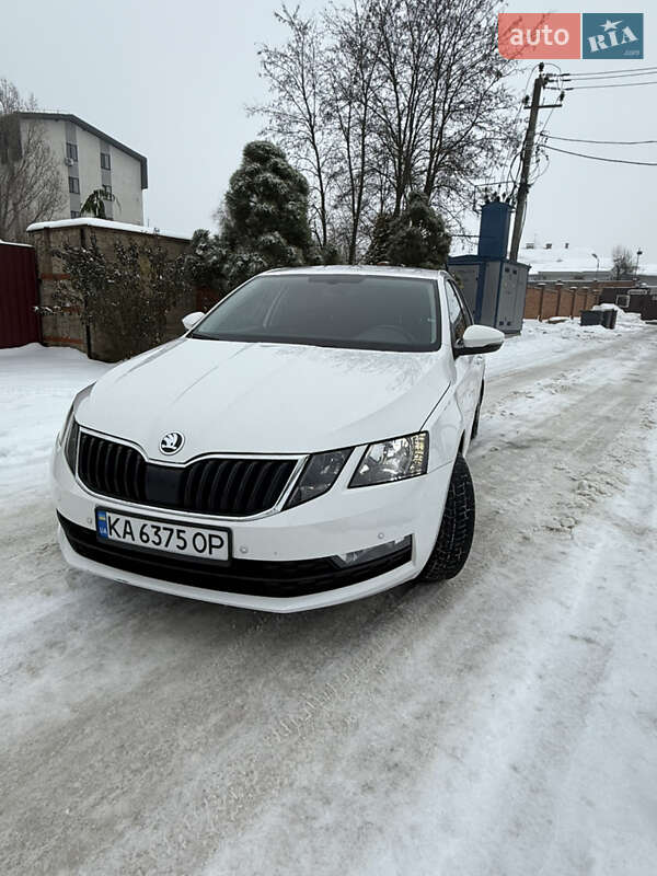 Лифтбек Skoda Octavia 2018 в Киеве