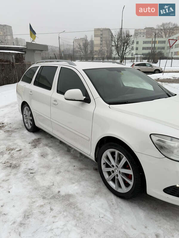 Универсал Skoda Octavia 2012 в Киеве