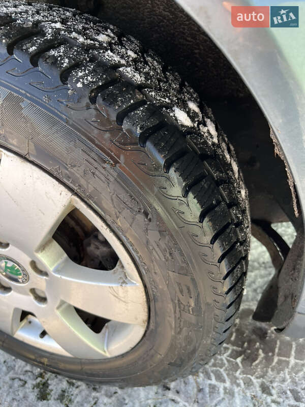 Ліфтбек Skoda Octavia 2006 в Балаклії фото 4 Ліфтбек Skoda Octavia 2006 в Балаклії