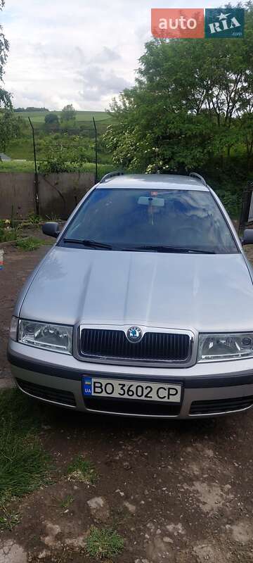 Универсал Skoda Octavia 2003 в Подгайцах
