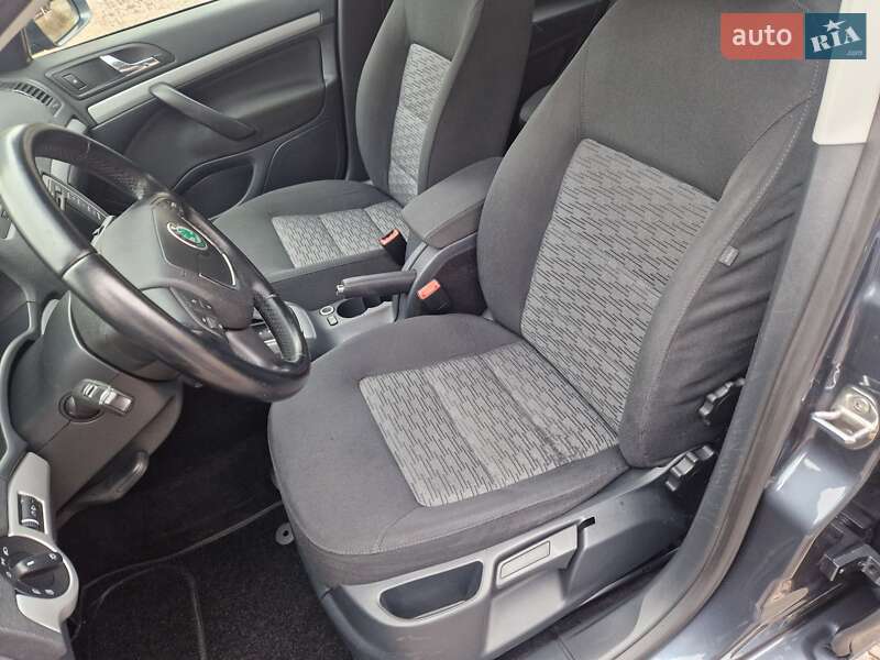 Універсал Skoda Octavia 2012 в Києві фото 30 Універсал Skoda Octavia 2012 в Києві