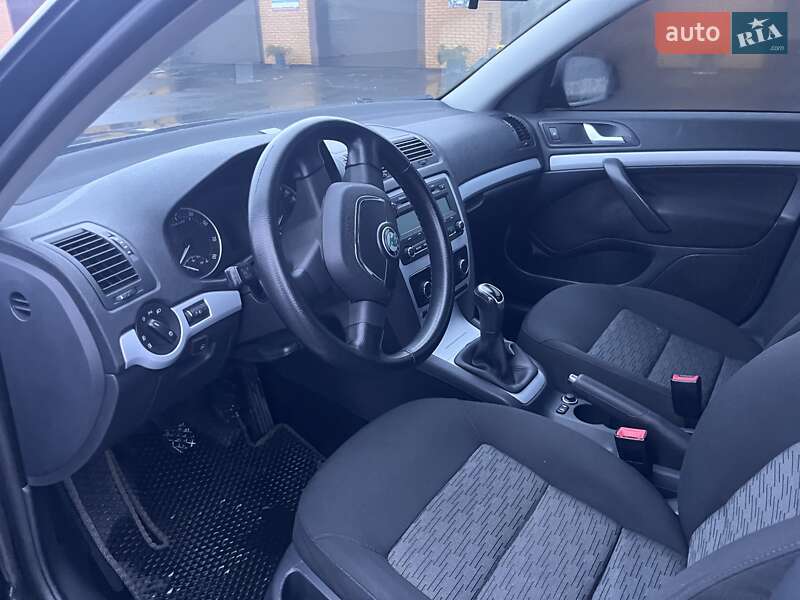 Лифтбек Skoda Octavia 2011 в Благовещенском