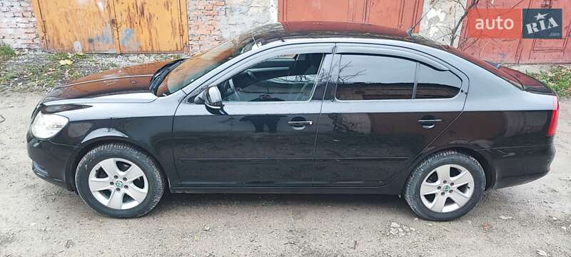 Ліфтбек Skoda Octavia 2010 в Кам'янець-Подільському