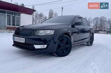 Лифтбек Skoda Octavia 2015 в Умани
