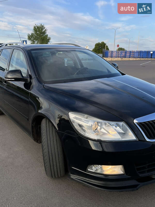 Универсал Skoda Octavia 2010 в Луцке
