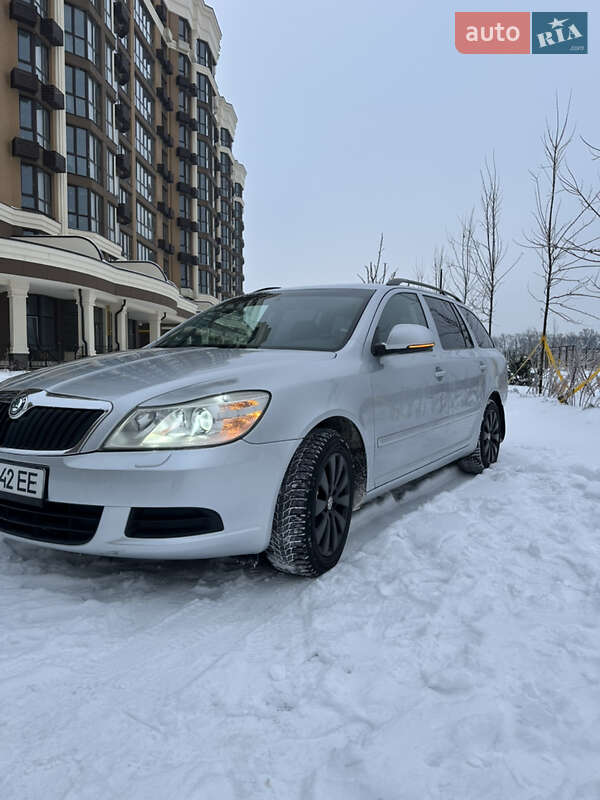 Универсал Skoda Octavia 2009 в Киеве фото 6 Универсал Skoda Octavia 2009 в Киеве