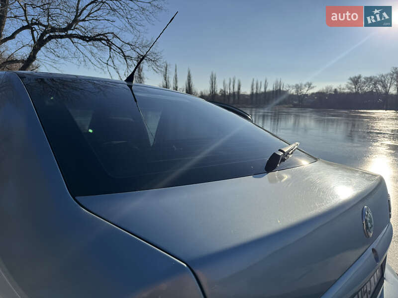 Лифтбек Skoda Octavia 2002 в Кропивницком