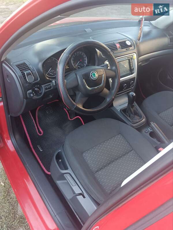 Лифтбек Skoda Octavia 2012 в Смеле фото 8 Лифтбек Skoda Octavia 2012 в Смеле