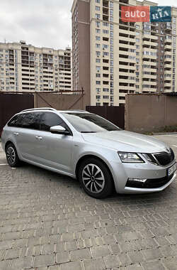 Универсал Skoda Octavia 2018 в Одессе