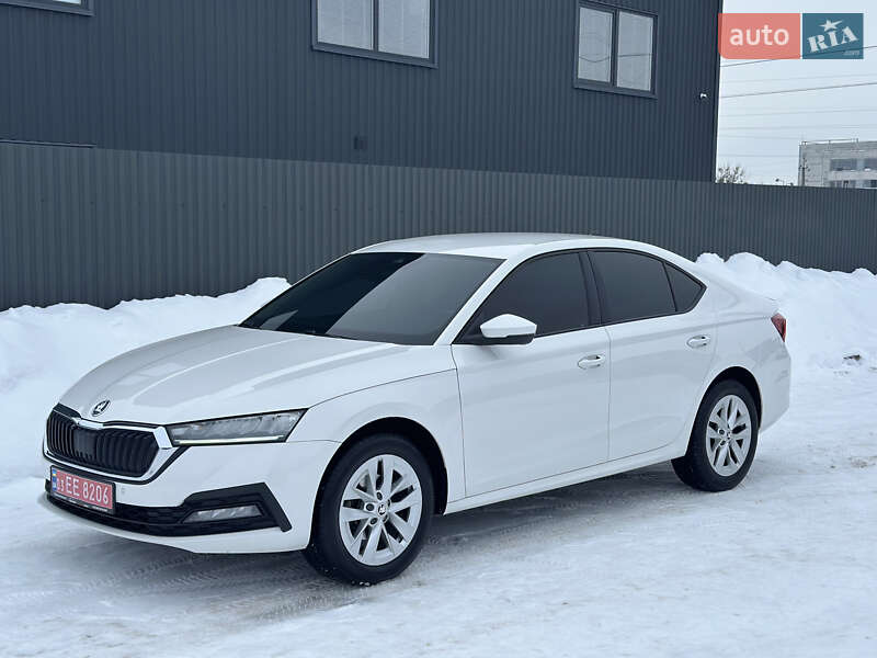 Лифтбек Skoda Octavia 2021 в Ужгороде