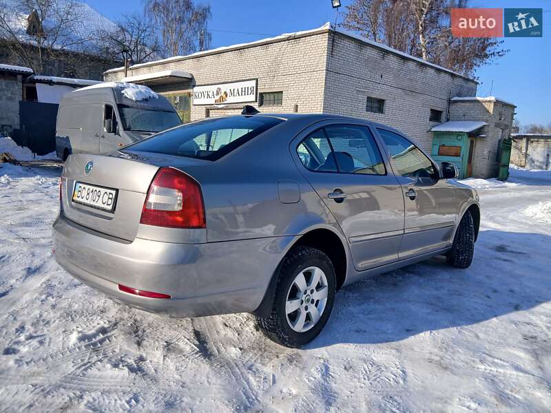 Лифтбек Skoda Octavia 2009 в Калуше