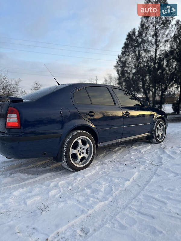 Лифтбек Skoda Octavia 2004 в Кривом Роге