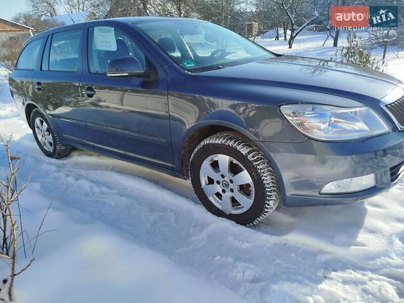 Универсал Skoda Octavia 2009 в Дунаевцах