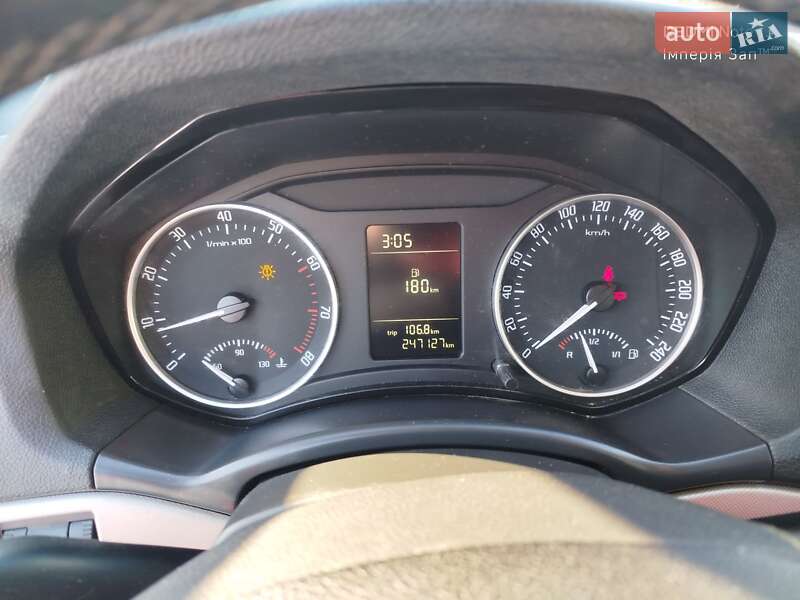 Универсал Skoda Octavia 2009 в Дунаевцах