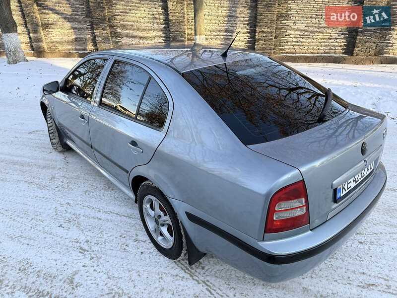 Лифтбек Skoda Octavia 2005 в Днепре