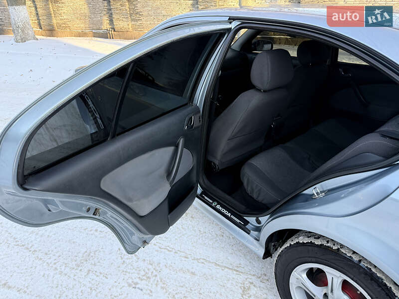 Лифтбек Skoda Octavia 2005 в Днепре