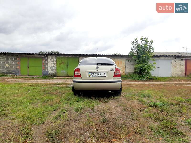 Лифтбек Skoda Octavia 2005 в Тарановке