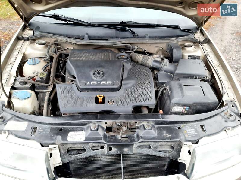 Лифтбек Skoda Octavia 2005 в Тарановке