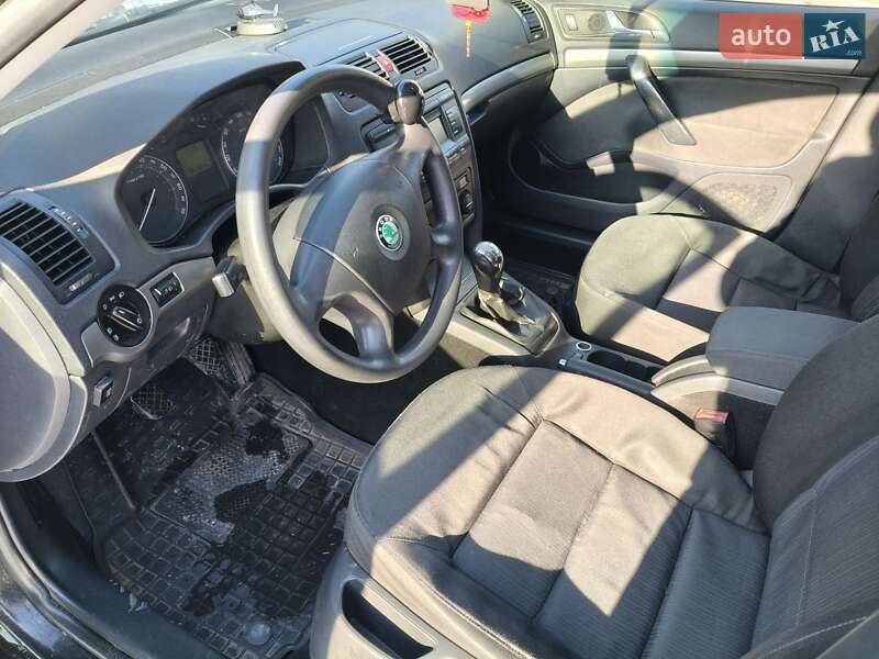 Лифтбек Skoda Octavia 2006 в Ивано-Франковске
