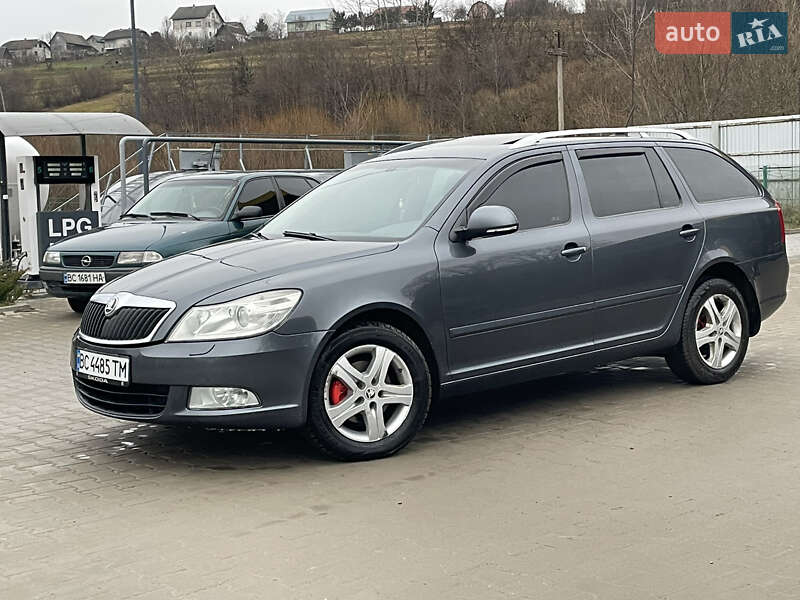 Skoda Octavia 2011 Skoda Octavia 2011