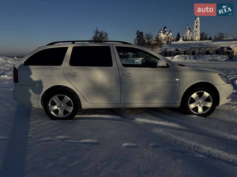 Универсал Skoda Octavia 2009 в Почаеве фото 10 Универсал Skoda Octavia 2009 в Почаеве