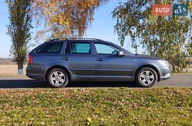 Універсал Skoda Octavia 2011 в Новомиргороді