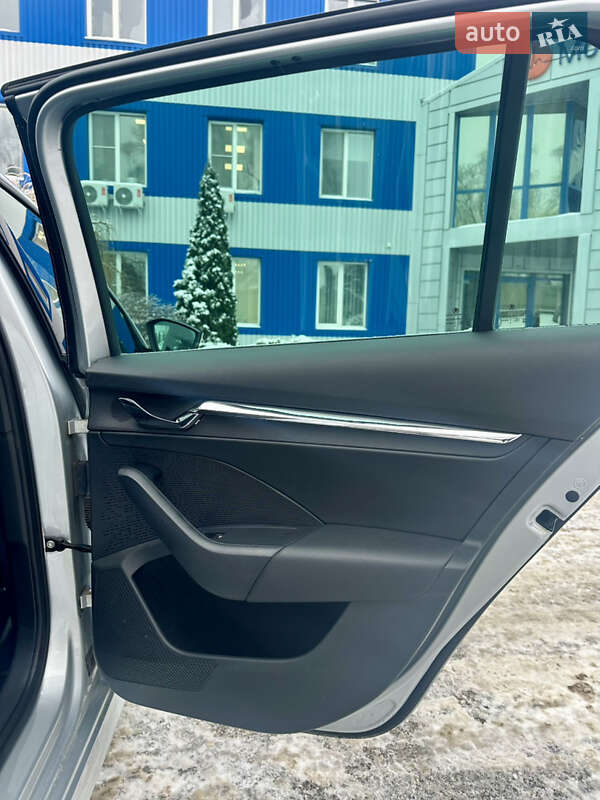 Универсал Skoda Octavia 2020 в Киеве фото 17 Универсал Skoda Octavia 2020 в Киеве