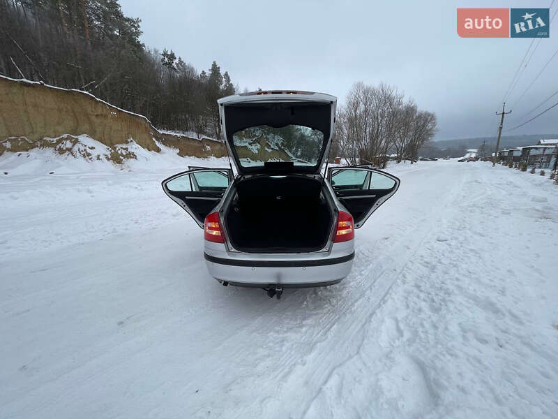 Лифтбек Skoda Octavia 2005 в Теребовле